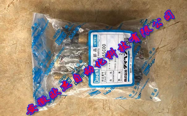 OTC 焊枪体 U2965C00 尾部接口 OTC焊枪体U2965C00接口特写