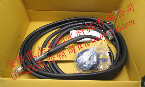 OTC CTPW-1201 直柄割枪 OTC CTPW-1201 直柄型等离子割枪整体外观
