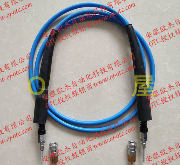 OTC Daihen L10597D00 实物特写 OTC Daihen L10597D00 送丝管细节